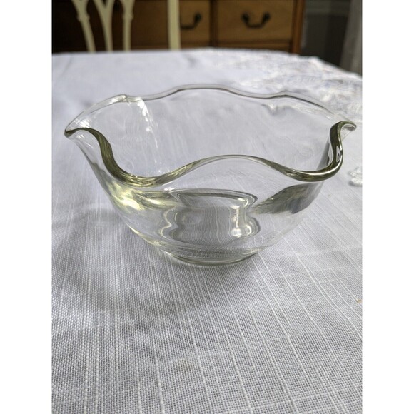 Vintage Clear Glass Dip/Dessert Bowl Yellow Tint Scalloped Edges MCM 5.25 inch - Picture 12 of 12